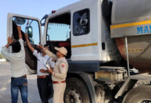 पचास हजार पार पहुंचा राजस्थान पुलिस का ट्रैफिक स्ट्राइक अभियान Rajasthan Police's traffic strike campaign crosses the 50,000 mark.