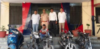 पांच चोरी के दुपहिया वाहन सहित शातिर वाहन चोर ‘मोटा’ गिरफ्तार Cunning vehicle thief ‘Mota’ arrested with five stolen two-wheelers.