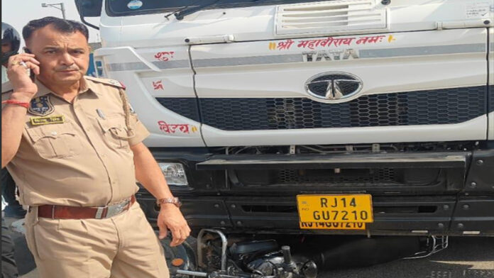 Speeding trailer runs over mother and son. Speeding trailer runs over mother and son.