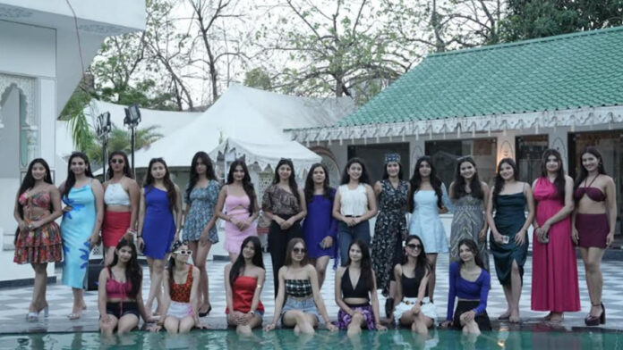 Fashion and glamour took center stage at the India Glam Summer Pool Party. Fashion and glamour took center stage at the India Glam Summer Pool Party.