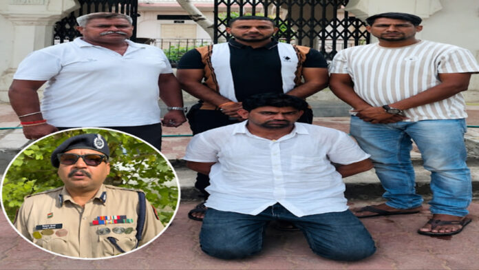 Smuggler with a ₹25,000 reward on his head arrested in Gujarat. Smuggler with a ₹25,000 reward on his head arrested in Gujarat.