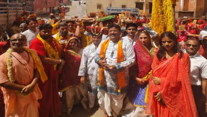 gee Bhagwat Katha begins at Gita Gayatri Mandir.