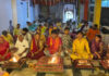 मंदिर श्री गीता गायत्री श्रद्धालुओं ने किए सवा लाख गायत्री मंत्र जाप Devotees at the Shri Gita Gayatri Temple chanted the Gayatri Mantra 1.25 lakh times.