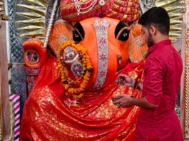 गुरु-पुष्य नक्षत्र पर श्री नहर के गणेशजी का पंचामृत अभिषेक Panchamrit Abhisheka of Shri Nahar's Ganesha on Guru-Pushya Nakshatra