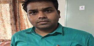 निर्माण कार्य नहीं रुकवाने की एवज में नगर निगम का कनिष्ठ अभियंता अस्सी हजार रुपए की रिश्वत लेते गिरफ्तार Municipal Corporation Junior Engineer arrested while accepting a bribe of ₹80,000.