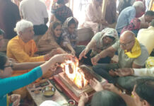 गोविंद देवजी मंदिर में पहली बार हुआ विद्यारंभ संस्कार, 300 श्रद्धालुओं ने दी यज्ञ में आहुति