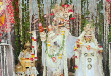 पूर्णिमा पर गोविंद देवजी मंदिर में पंचामृत अभिषेक