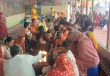 गोविंद देवजी मंदिर में गूंजे मंत्र: पितृ तृप्ति महायज्ञ में उमड़ा आस्था का सैलाब Mantras resonate in the Govind Devji Temple.
