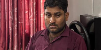 50 हजार की रिश्वत लेते ग्राम विकास अधिकारी गिरफ्तार Village Development Officer arrested while accepting a bribe of ₹50,000.
