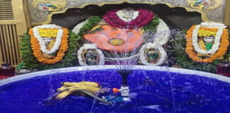 परकोटा गणेश मंदिर में सजी आकर्षक जल विहार झांकी
