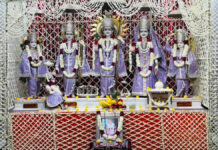 खोले के हनुमान मंदिर में रामोत्सव की धूम: राम दरबार की सजी भव्य फूल बंगला झांकी