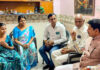मंदिर से लौट रही बुजुर्ग महिला को पटक कर लूटे 4.23 लाख के गहने Elderly Woman Returning from Temple Tackled and Robbed of Jewelry Worth ₹4.23 Lakhs