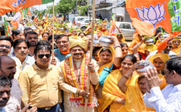 मोदी सरकार के 12 वर्ष पूर्ण होने पर सिविल लाइंस में ‘नमो लोक महोत्सव’ ‘Namo Lok Mahotsav’ in Civil Lines to mark the completion of 12 years of the Modi government.