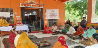पंच कुंडीय यज्ञ में पर्यावरण संरक्षण के साथ दिया गौसंवर्धन और गोमय समिधा अपनाने का संदेश