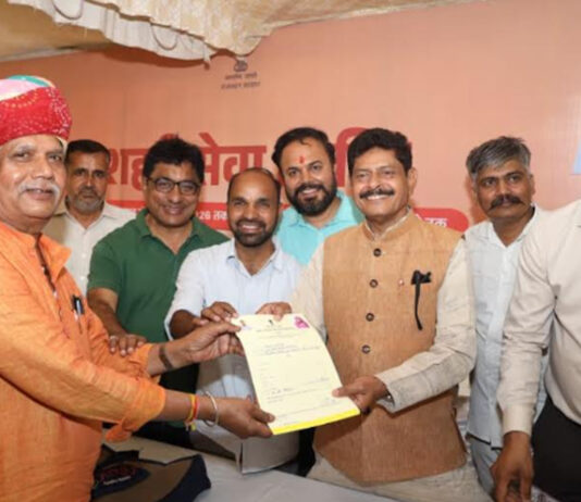 शहरी सेवा शिविर: सिविल लाइंस जोन में 70 परिवारों को मिले पट्टे