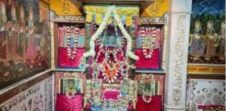 वैष्णव भक्तजन चार घंटे सेवा देकर तैयार करेंगे श्री राधा सरस बिहारी जी का फूल बंगला