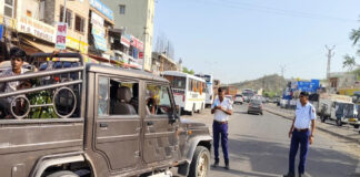 पुलिस की सख्ती: 21 दिन में 1.65 लाख से अधिक वाहनों के चालान Police Crackdown: Over 1.65 Lakh Vehicles Fined in 21 Days