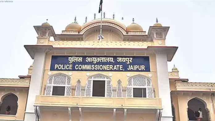 police comm