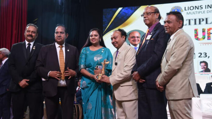 Jaipur's Preeti Saxena Receives 'Best Secretary' Award