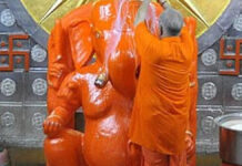 गुरु-पुष्य नक्षत्र पर गणेशमय हुई छोटी काशी: मंदिरों में पंचामृत अभिषेक और मोदकों का भोग