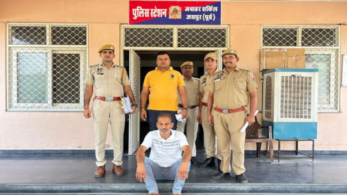 Land mafia member Gopal Lal Meena arrested for encroaching upon a multi-crore rupee plot using forged documents. Land mafia member Gopal Lal Meena arrested for encroaching upon a multi-crore rupee plot using forged documents.