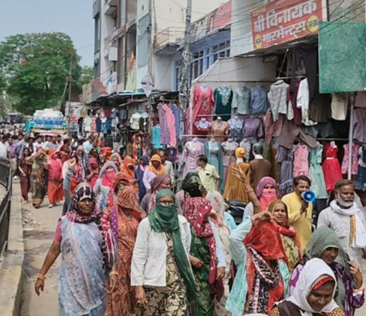 जयपुर में सफाई कर्मचारियों का आंदोलन तेज, जयपुर में ठप रही सफाई व्यवस्था Sanitation workers' protest intensifies in Jaipur.