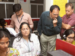 विशिष्ट शासन सचिव, वित्त शिवांगी स्वर्णकार ने राजस्थान संपर्क पोर्टल केंद्र का निरीक्षण किया Shivangi Swarnakar inspected the Rajasthan Sampark Portal Center.
