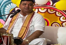 मंदिर श्री सीताराम जी में भागवत कथा का आयोजन, राम जन्म महोत्सव धूमधाम से मनाया Shri Ram Katha: "Shabari represents the pinnacle of devotion; today's human lacks patience" – Akinchan Maharaj.