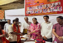 गिरधारीपुरा में मेधावी विद्यार्थियों का सम्मान: शिक्षा को बताया सफलता की सबसे बड़ी कुंजी Meritorious students felicitated in Girdharipura