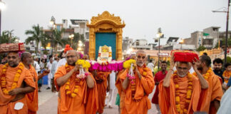 स्वामीनारायण अक्षरधाम में हर्षोल्लास के साथ मनाया वचनामृत भाष्य उत्सव