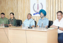 आरएसी के जांबाजों से रूबरू हुए वरिष्ठ अधिकारी: उत्कृष्ट सेवाओं के लिए सराहा Senior Officials Interact with RAC Braves: Commended for Outstanding Service