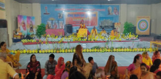 वेद माता गायत्री वेदना निवारण केन्द्र पर यज्ञ के साथ प्रज्ञा महापुराण कथा का विश्राम Rest of Pragya Mahapuran Katha with Yagya at Veda Mata Gayatri Pain Relief Center