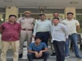 पांच साल से फरार मर्डर केस का इनामी मोस्ट वांटेड गिरफ्तार