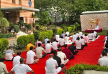 एसीबी राजस्थान मुख्यालय में अंतर्राष्ट्रीय योग दिवस पर सामूहिक योगाभ्यास का आयोजन Mass yoga session organized at the ACB Rajasthan headquarters on International Yoga Day.