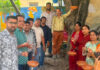 युवा जागृति संगठन ने लगाए और वितरित किए 101 परिंडे Yuva Jagriti Sangathan installed and distributed 101 water feeders for birds.