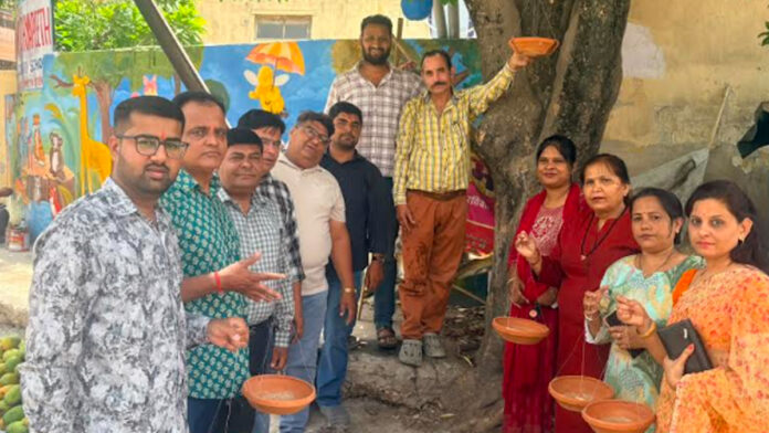 Yuva Jagriti Sangathan installed and distributed 101 water feeders for birds. Yuva Jagriti Sangathan installed and distributed 101 water feeders for birds.