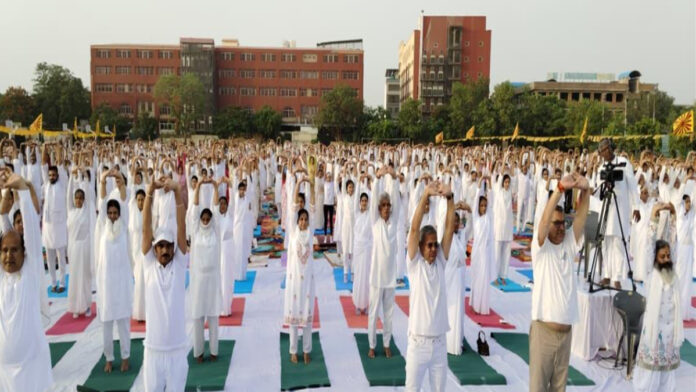 The message of a healthy and happy life through Yoga and Raja Yoga meditation. The message of a healthy and happy life through Yoga and Raja Yoga meditation.