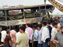 दिल्ली-मुंबई एक्सप्रेसवे पर भीषण बस अग्निकांड में आठ लोगों की मौत