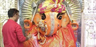 बुध-पुष्य योग पर श्री नहर के गणेशजी का दूर्वा मार्जन से पंचामृत अभिषेक