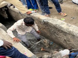 जयपुर में तेज रफ्तार ट्रक का कहर, फुटपाथ पर खड़े 3 बच्चों समेत 5 को कुचला Speeding truck wreaks havoc in Jaipur