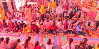 श्री अमरापुर स्थान में बही भक्ति की गंगा: 313 कन्याओं का हुआ विशाल पूजन व भोज A river of devotion flowed at Shri Amrapur Sthan.