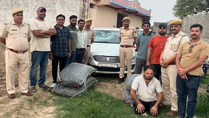 Punjab smuggler with a bounty on his head in ANTF's net Punjab smuggler with a bounty on his head in ANTF's net