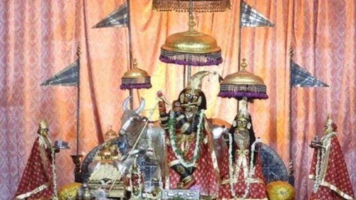 Special arrangements for darshan will be in place at the Govind Devji Temple on Devshayani Ekadashi. Special arrangements for darshan will be in place at the Govind Devji Temple on Devshayani Ekadashi.