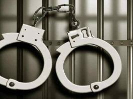 मंदिर और सूने मकानों में चोरी करने वाले दो शातिर गिरफ्तार Cunning thief arrested for stealing ₹3 lakh from a marriage garden.