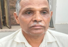 मदद के नाम पर चालीस हजार की रिश्वत लेते एएसआई गिरफ्तार ASI arrested for accepting a bribe of ₹40,000 in exchange for help.