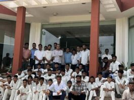 भरतपुर जिला क्रिकेट संघ के निलंबन के विरोध में आरसीए पहुंचे खिलाड़ी Players reached the RCA to protest against the suspension of the Bharatpur District Cricket Association.