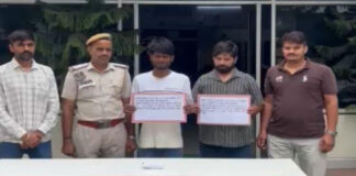 चेन स्नेचिंग गैंग के दो बदमाशों को धर-दबोचा Two members of a chain-snatching gang nabbed.