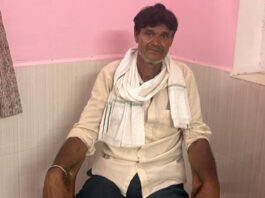 नामांतरण के बदले एक लाख की रिश्वत लेते पटवारी का दलाल गिरफ्तार Broker for Patwari arrested while accepting a bribe of one lakh rupees for mutation of land records.