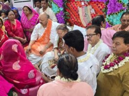 दो दिवसीय महोत्सव में गुरु पूजन व सत्संग में उमड़े श्रद्धालु