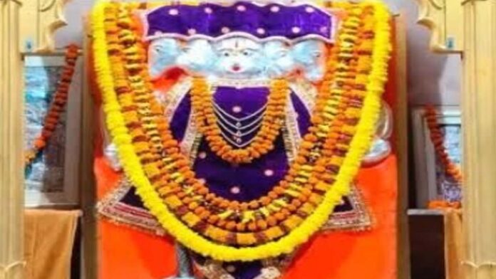 Lord Shiva's *Abhishek* will be performed at the Panchmukhi Hanuman Temple. Lord Shiva's *Abhishek* will be performed at the Panchmukhi Hanuman Temple.